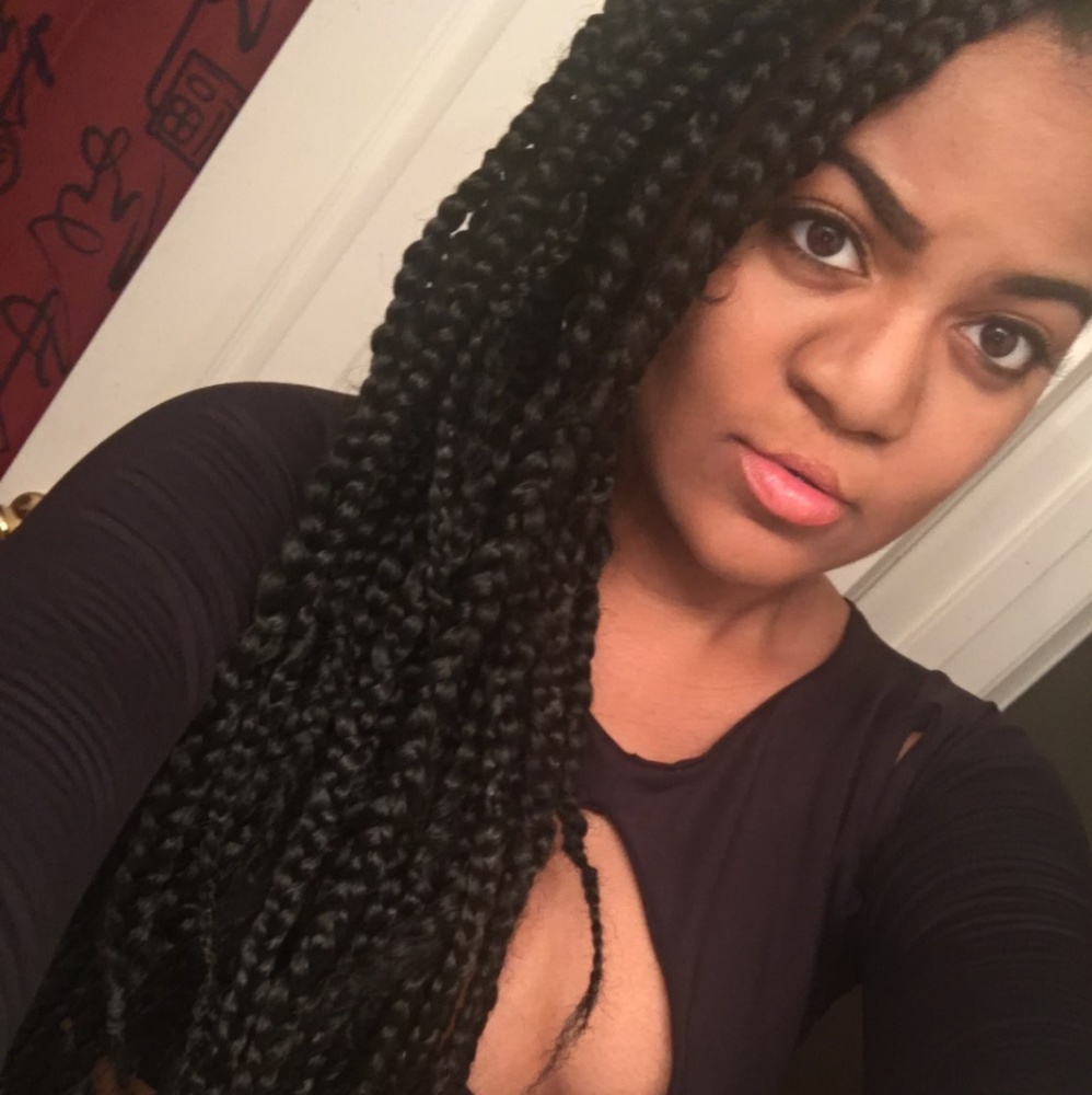 Meet your Posher, Jasmine